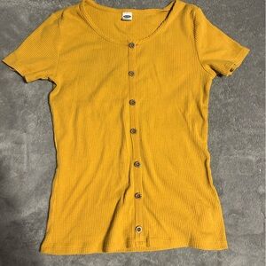old navy shirt